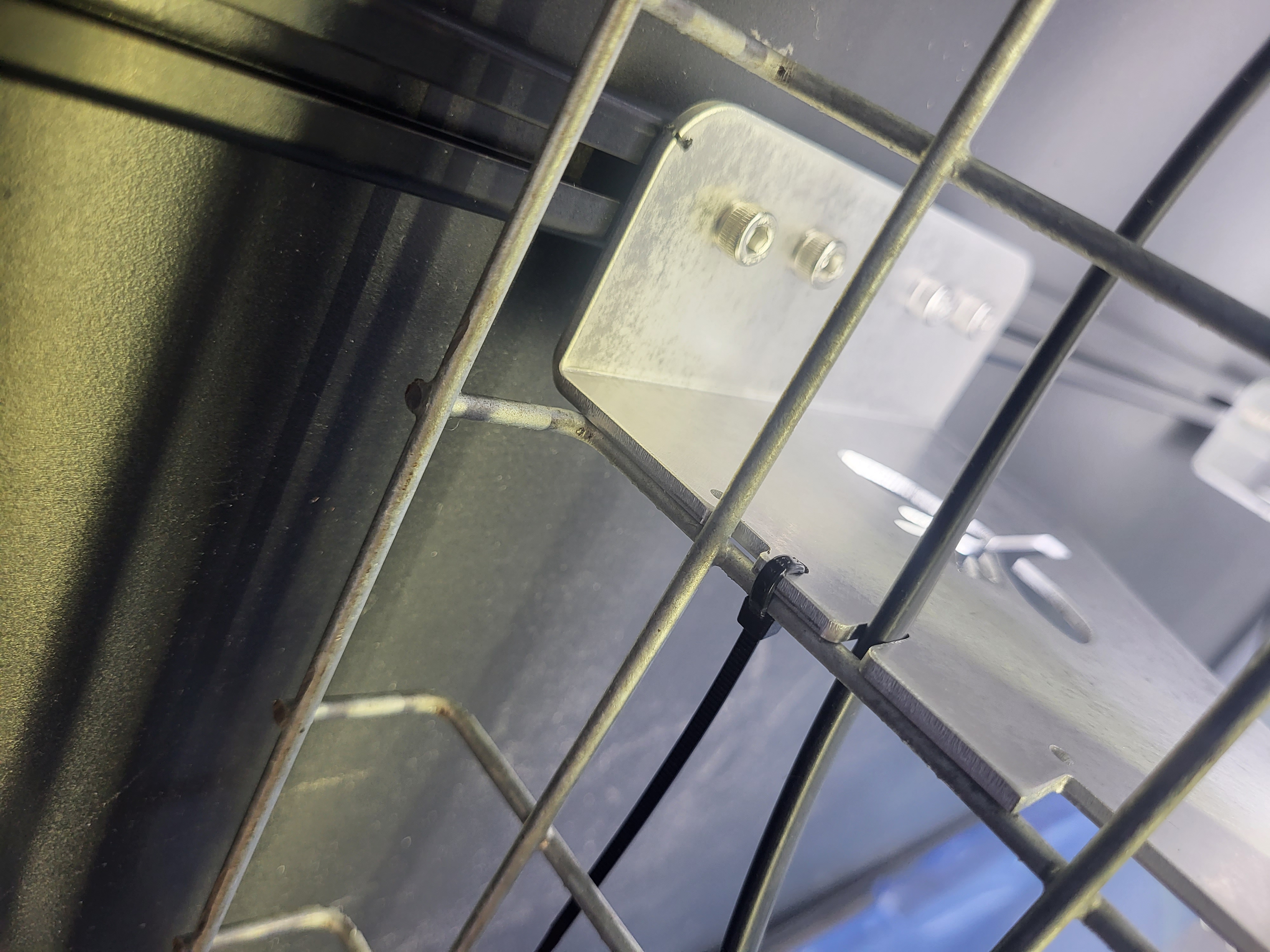 heater cable and mesh.jpg